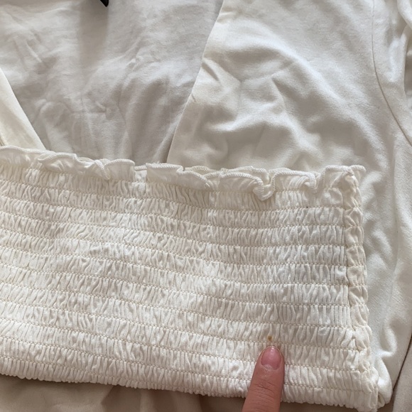 NWOTButton blouse, summer plunge - Picture 5 of 5